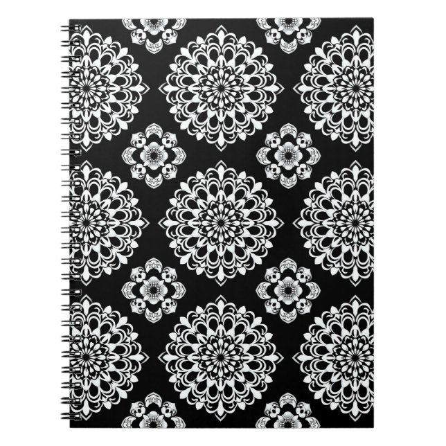 Cuaderno Diseño de Mandala en Blanco y Negro (Frente)