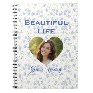 Cuaderno Diseño de marco de foto con corazón y patrón flora