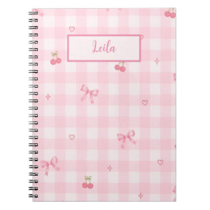 Cuaderno Diseño de nombre con lazo de cereza en gingham ros