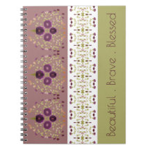 Diseño florido con morado