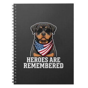 Cuaderno Diseño vectorial de perro héroe Rottweiler patriót