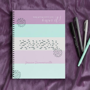 Cuaderno Doodle de cita motivacional y franja lila menta