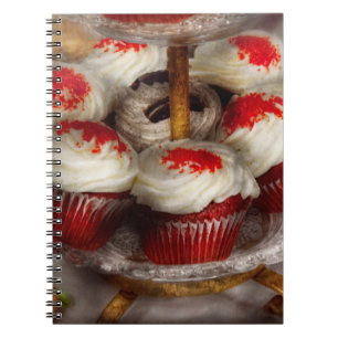 Cuaderno Dulce - Magdalena - Magdalenas de terciopelo rojo