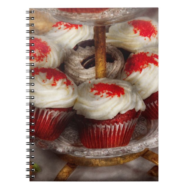 Cuaderno Dulce - Magdalena - Magdalenas de terciopelo rojo (Frente)