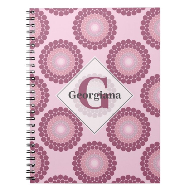 Cuaderno Dusky Rosa radiante personalizado Polka Dot Mandal (Frente)