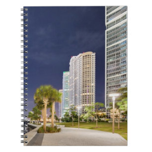 Cuaderno Edificios a lo largo del río Riverwalk de Miami