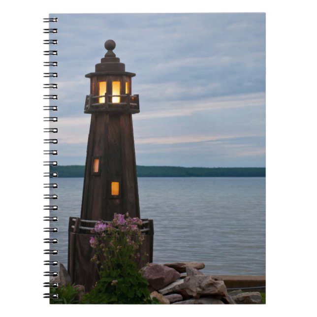 Cuaderno EE. UU., Michigan. Decoración de jardín Faro (Frente)