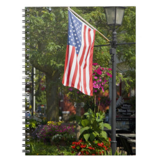 Cuaderno EE. UU., Nueva York, Lewiston. Bandera estadounide