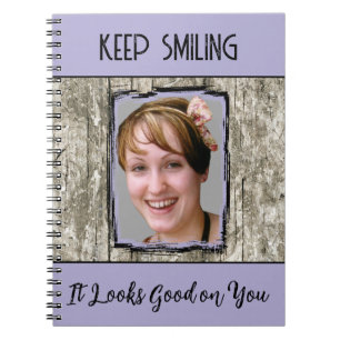 Cuaderno Efecto falso de madera gris para seguir sonriendo