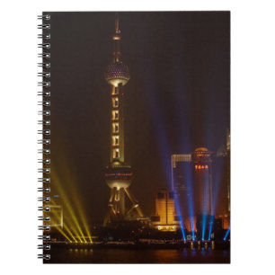 Cuaderno El Bund (frente al mar) en Shanghai.Mirando