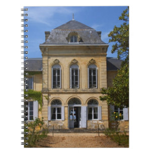 Cuaderno El edificio principal del castillo, renovado por