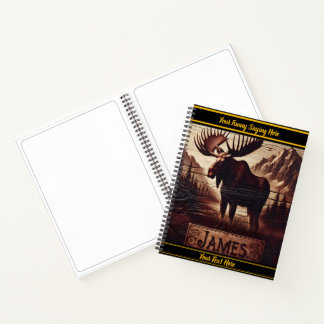 Cuaderno El majestuoso alce de pie orgullosamente en el des