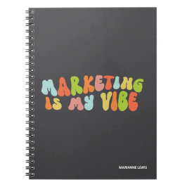 Cuaderno El Marketing Es Mi Vibe, Groovy Colorido Personali