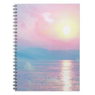 Cuaderno El paisaje mágico en la puesta de sol rosa