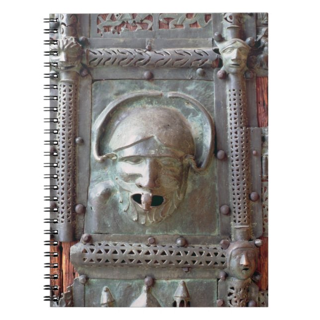 Cuaderno El panel de la puerta izquierda del portal, 1 del (Frente)