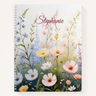Cuaderno El prado de flores silvestres en un monograma con