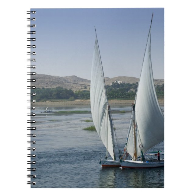 Cuaderno El río Nilo y barcos de vela utilizados como (Frente)