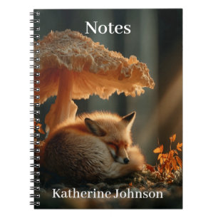Cuaderno El zorro rojo durmiendo bajo hongo gigante
