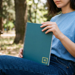 Cuaderno Elegante color sólido con inicial en turquesa