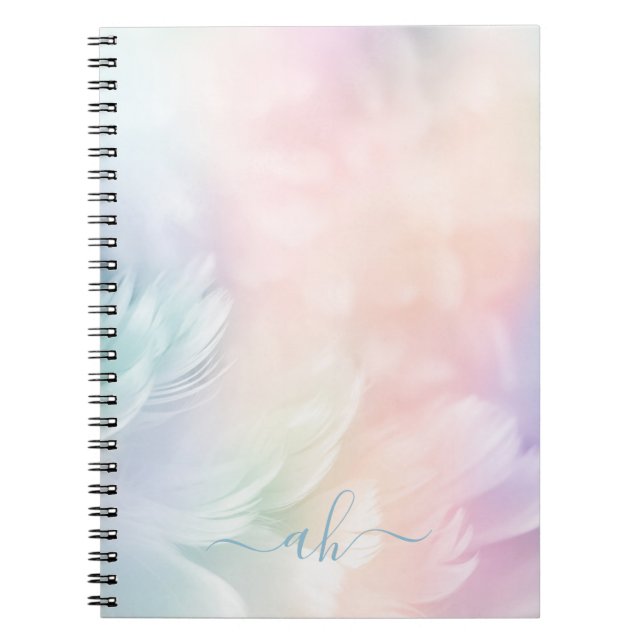 Cuaderno Elegante pluma de arcoiris monogramada pastel (Frente)