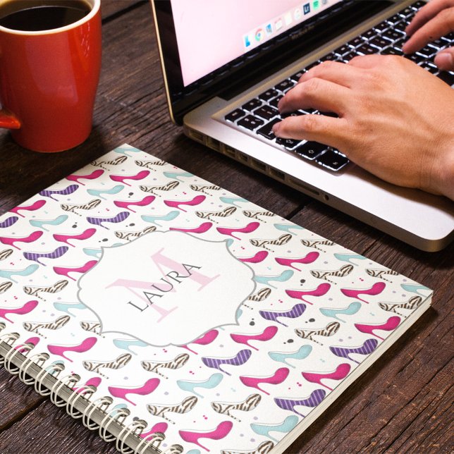 Cuaderno Elegante Zapatos De Tiro De Alta Curva De Novia Mo (Colorful high heeled shoes monogrammed notebook. )