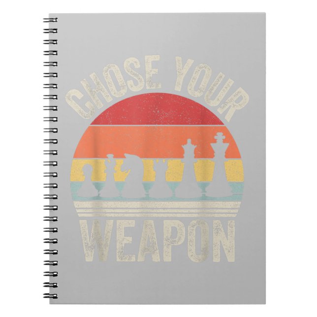 Cuaderno Elija sus piezas de ajedrez divertidas con armas (Frente)