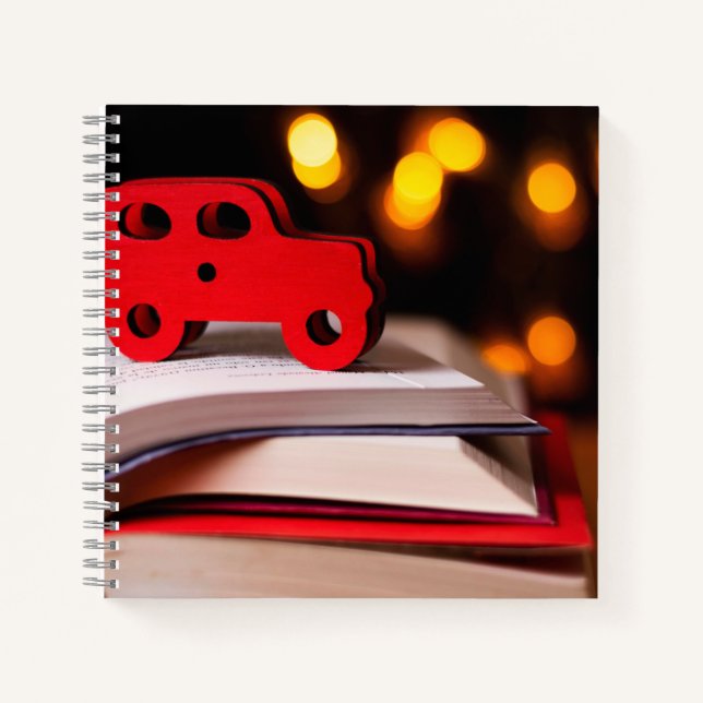 Cuaderno en espiral de 8,5" x 8,5" (Anverso)