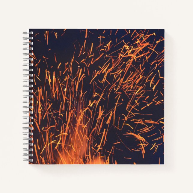 Cuaderno en espiral de 8,5" x 8,5" (Anverso)
