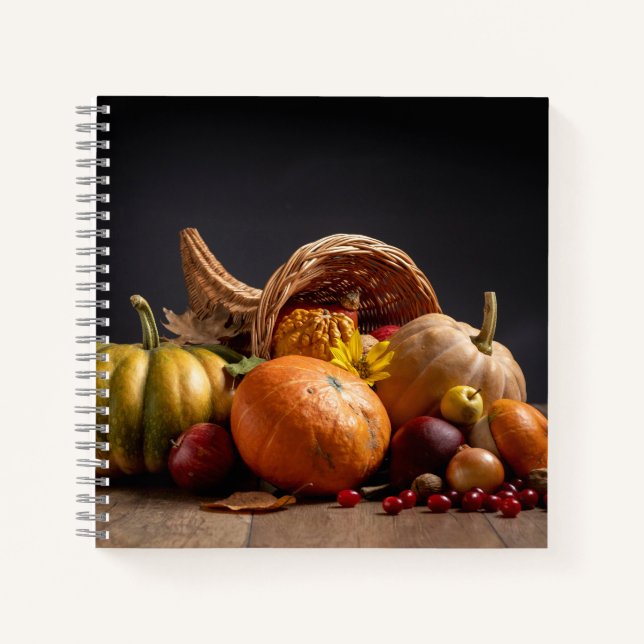 Cuaderno en espiral de 8.5" x 8.5" (Anverso)