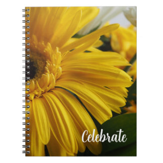 Cuaderno en espiral de foto celebrar floral amaril