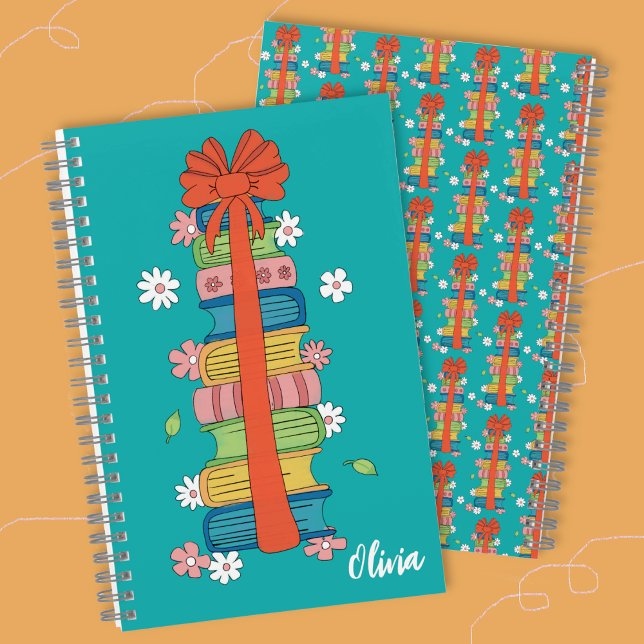 Cuaderno en espiral para niños con pila de libros  (Books with big red bow spiral notebook with name .)