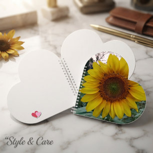 Cuaderno en forma de corazón con tapa de girasol b
