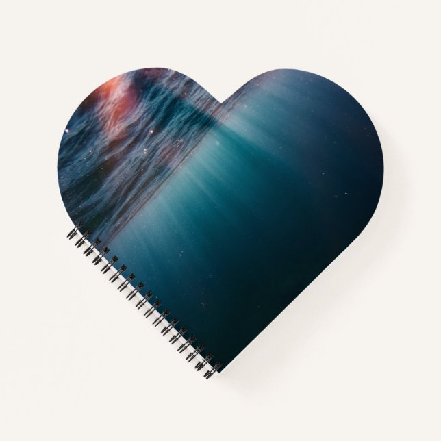 Cuaderno Encadernado en Espiral con Forma de Coraz (Anverso)