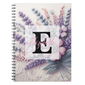 Cuaderno Encaje de monograma floral rosa púrpura lavanda 