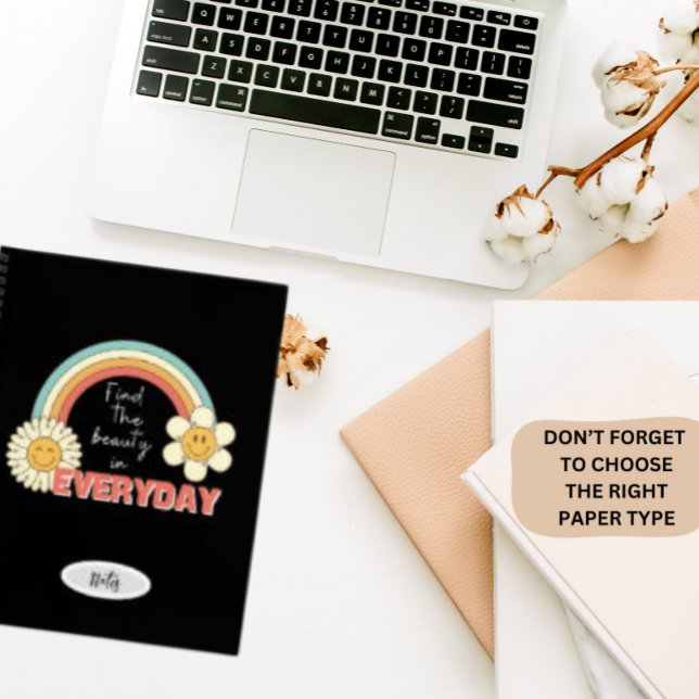 CUADERNO ENCUENTRA LA BELLEZA EN EL ESTILO DE LAS CONEXIONE (FIND THE BEAUTY IN EVERYDAY QUOTE RETRO STYLE NOTEBOOK)