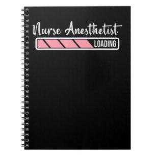 Cuaderno Enfermera Anestesista Cargando Cita Fría Graduada