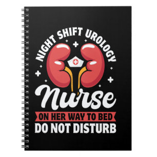 Cuaderno enfermera de urología del turno de noche en camino