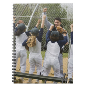 Cuaderno Entrenador con equipo de béisbol