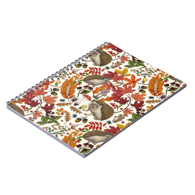 Cuaderno Erizo y flora del bosque otoñal sobre marfil (Lado Izquierdo)