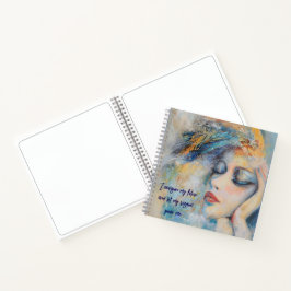 Cuaderno Esbozo de mujer mística con plumasBloc de notas es