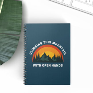 Cuaderno Escalando este cristiano retro de montaña