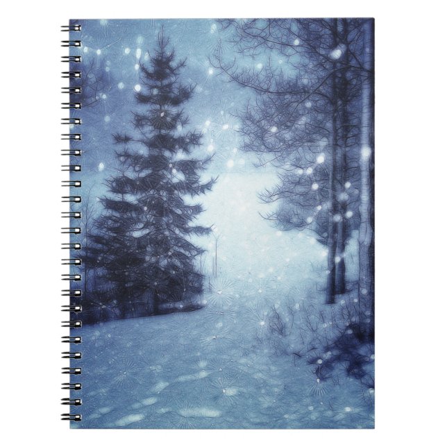 Cuaderno Escena de invierno del bosque mágico iluminado por (Frente)