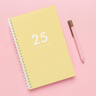 Cuaderno Escuela de nombres amarillos bonito
