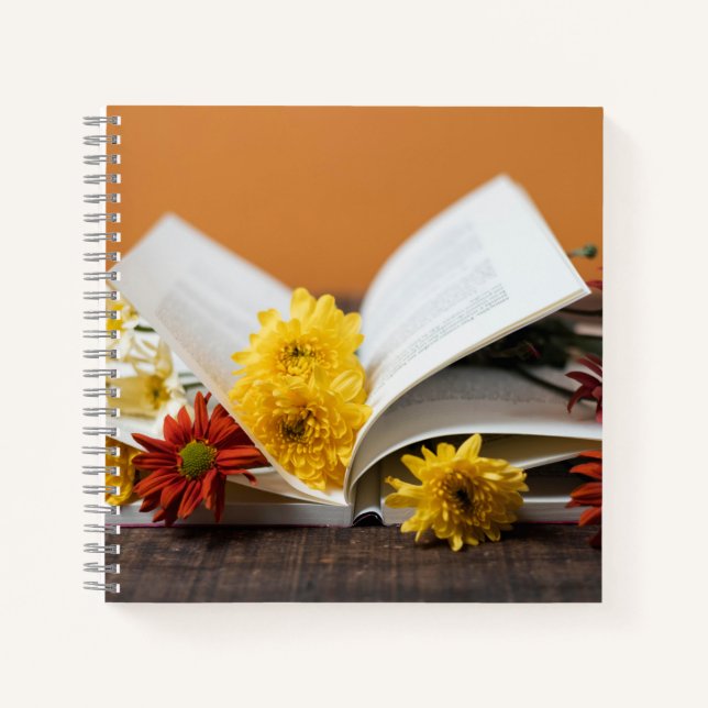 Cuaderno espiral de 8,5" x 8,5" (Anverso)