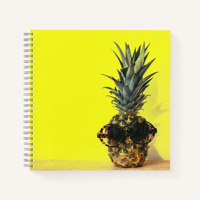 Cuaderno espiral de 8,5" x 8,5" (Anverso)