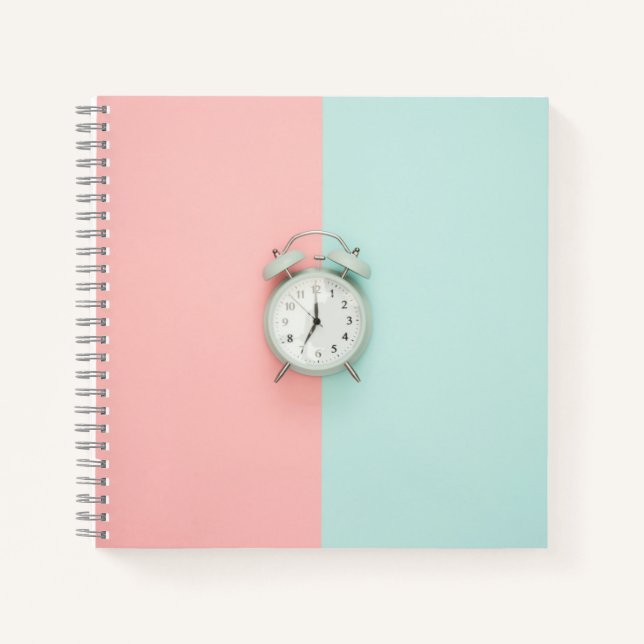 Cuaderno espiral de 8,5" x 8,5" (Anverso)