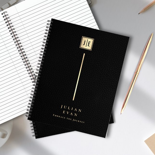 Cuaderno Espiral de monograma elegante de cuero negro y oro (Elegant Leather Print Black & Gold Monogram Spiral Notebook)