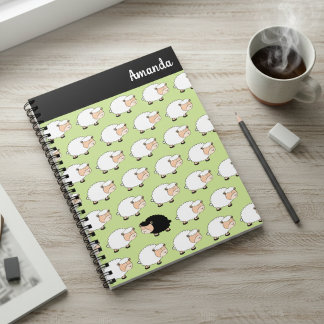 Cuaderno espiral de oveja negra caprichosa con nom