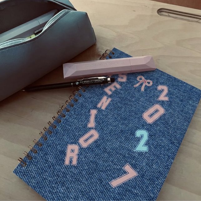 Cuaderno espiral de parche de mezclilla Senior 202 (Subido por el creador)