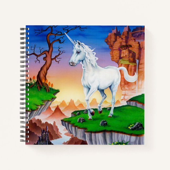 Cuaderno espiral fantasía mágica reino de unicorni (Anverso)